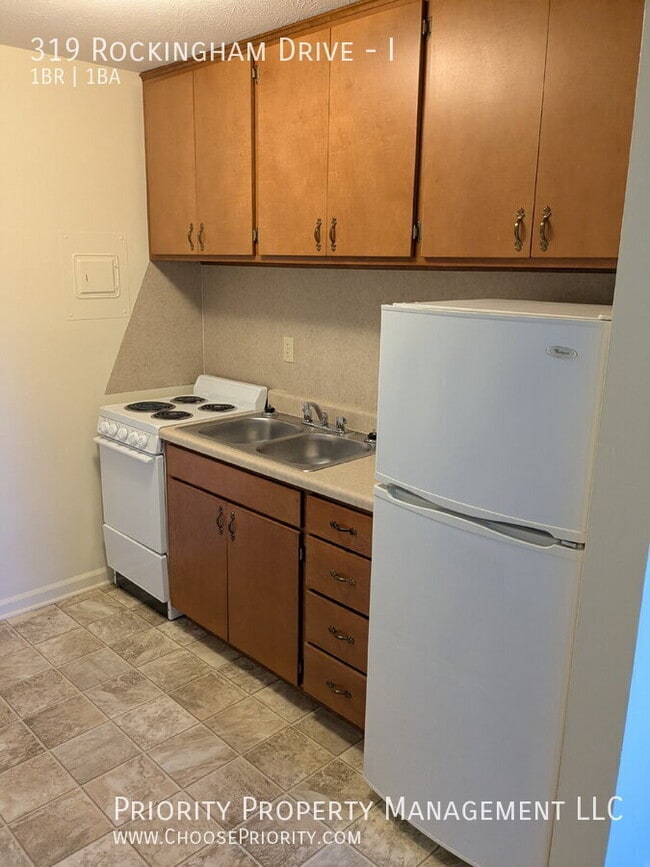 Photo - 319 Rockingham Dr Unit I