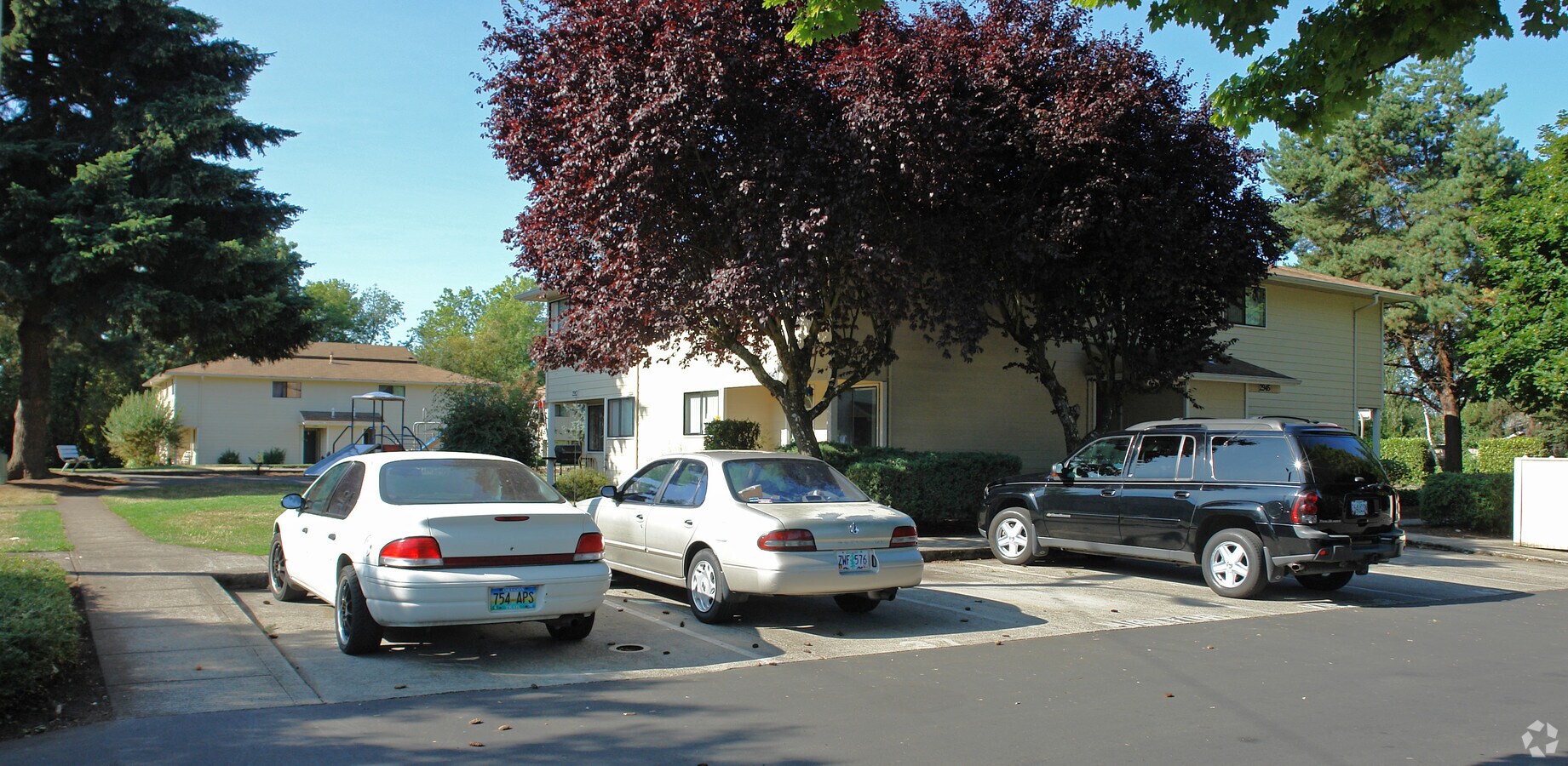 Livingston Village - Livingston Village Apartments