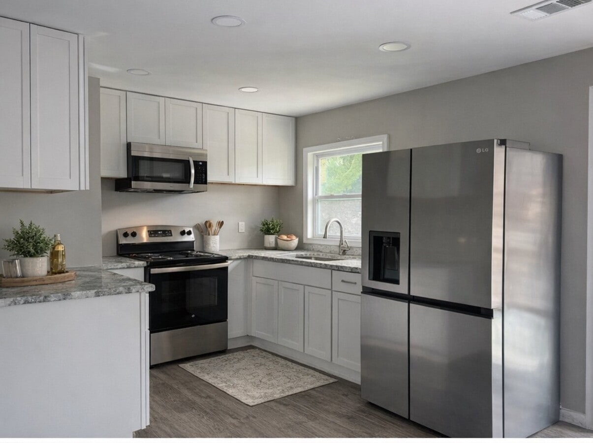 Photo - 4445 Vinson Ave