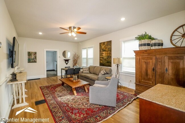 Photo - Awesome 4 Bedroom on the East Side of Manh...