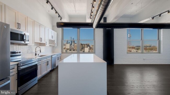 Building Photo - 444 N 4th St Unit 601