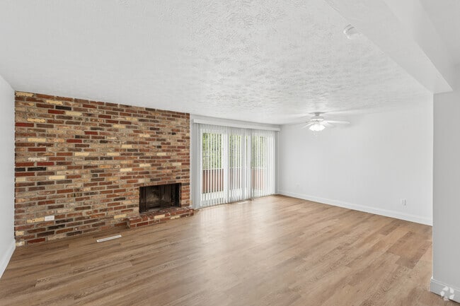 3BR, 2.5BA - 1,750SF - Living Room
