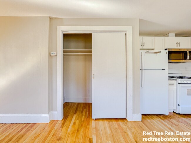 Photo - 19 Town Hill St Unit 2