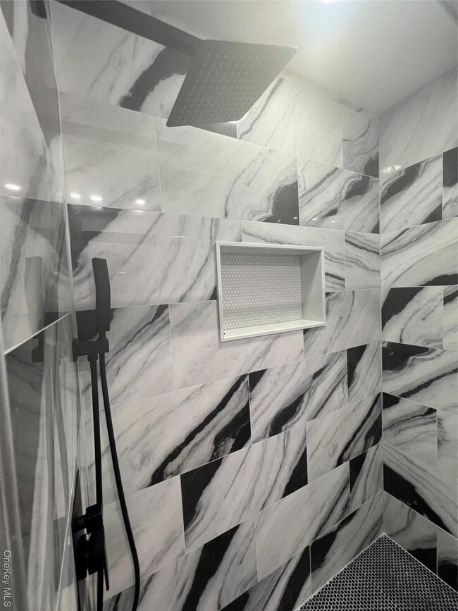 Photo - 694 Blackstone Ave