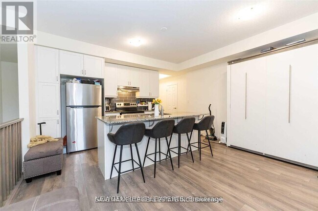 Photo - 250 Lagerfeld Dr