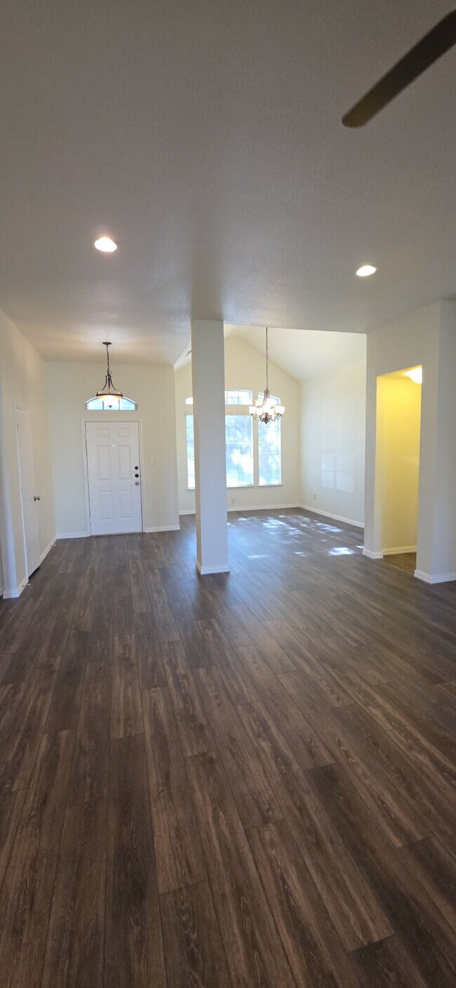 Photo - Beautifully Remodeled Home in Mansfield ISD – Corner Lot with Modern Upgrades!