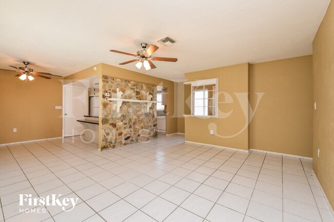 7218 Jasmine Rd