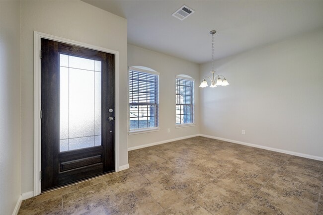 Photo - 314 Moonwalk St