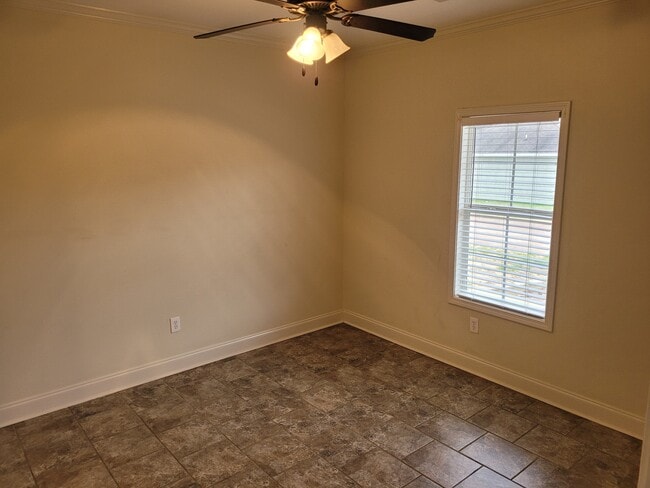 Photo - 378 Acadia Lp