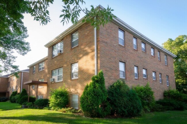 3551-3559 Huntington Ave S.