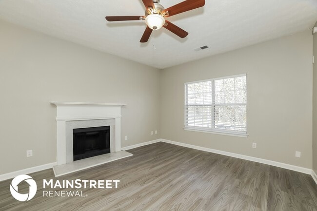 Photo - 4056 Robin Cir