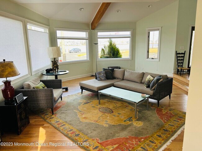 Photo - 227 Lorraine Ave