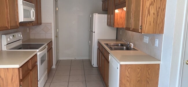 5011 Heather Ln Unit 5011 Heather Lane - B