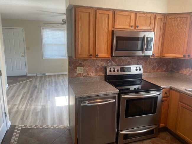 Photo - 2816 Independence St