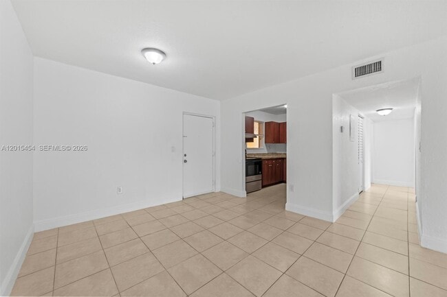 Photo - 525 W 69th St Unit 306