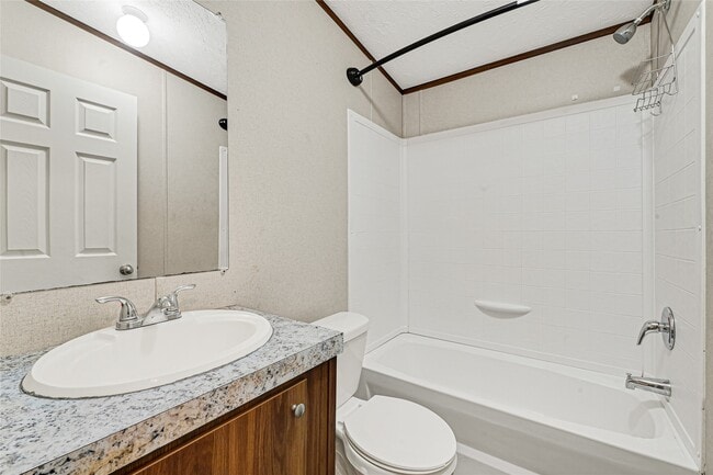 Building Photo - 18565 Huckleberry Ln