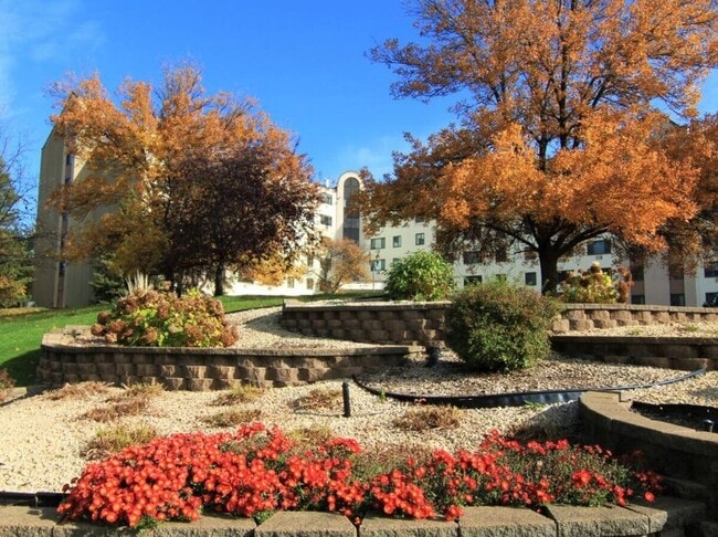 Photo - Chardon Court Apartments 55+