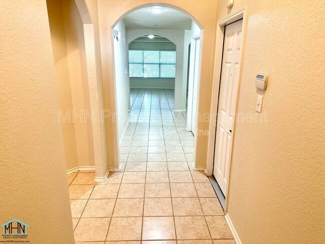 Photo - 5619 Cross Pond