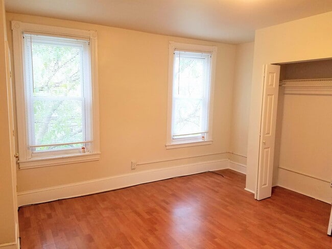 Photo - 1219 W Allegheny Ave Unit rear)