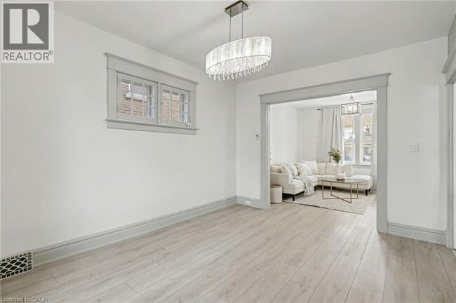 Photo - 39 Fielden Ave