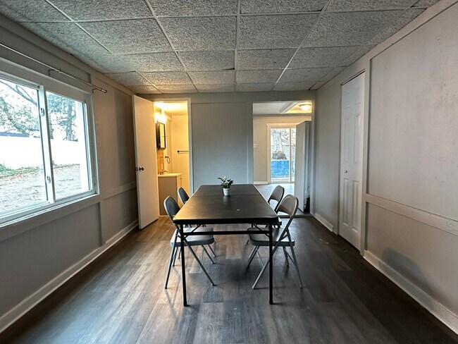 Photo - 1821 Realty Ave Unidad Realty St