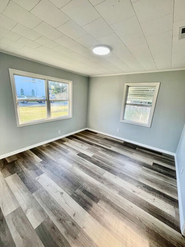 Photo - SPACIOUS Zephyrhills 4BR/1BA Home in the Heart of Downtown!