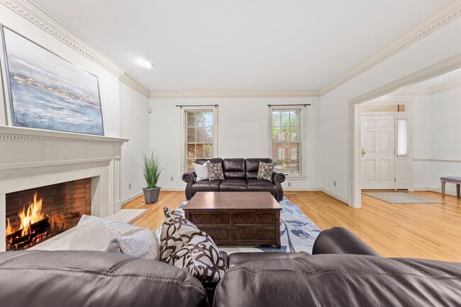 Photo - 325 Raleigh Ave