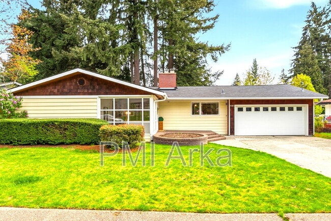 Building Photo - 7020 137th Ave NE