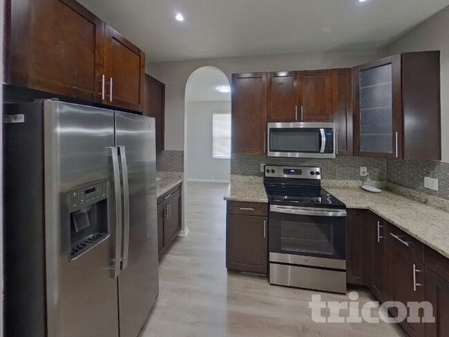 Photo - 906 Grand Canyon Dr