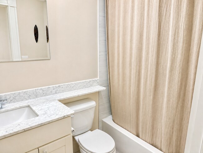 470-472 Green St. Unit 1