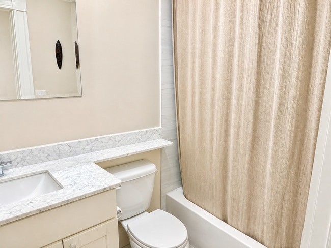 Photo - 470-472 Green St. Unit 1 Unit 1