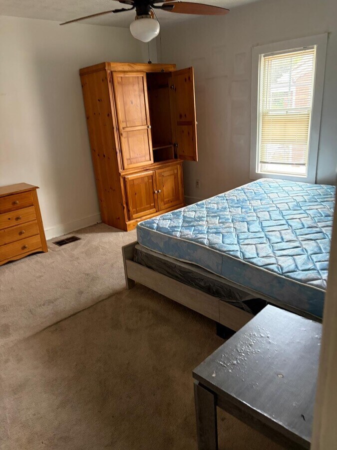 Photo - 173 Chappell Rd NW