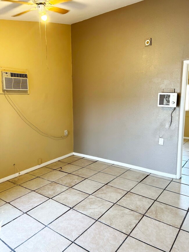 1118 Laurel Ave
