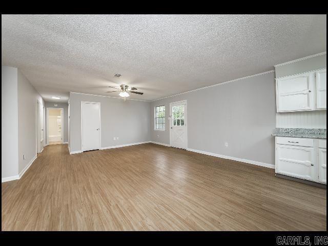 Photo - 143 Oaklawn Dr