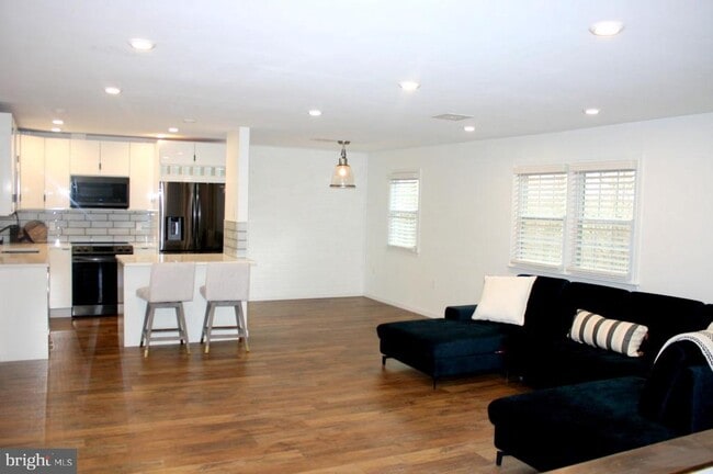 Building Photo - 1311 Yardley Commons Rental