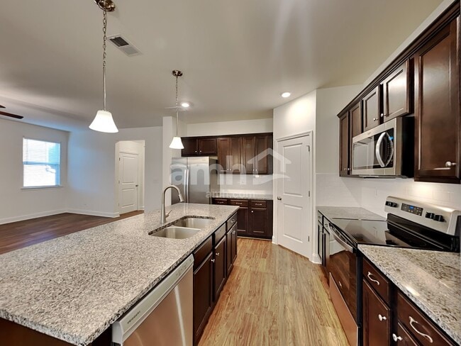 Photo - 209 Rivulet Dr