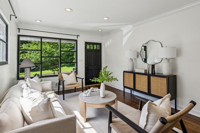 Photo - 2129 Arlington Ave NE