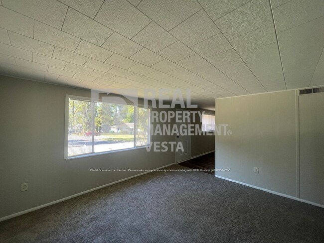 Photo - 618 Cedarwood Dr