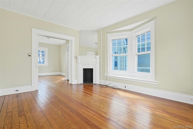 Photo - 105 S Broadway Unit 104