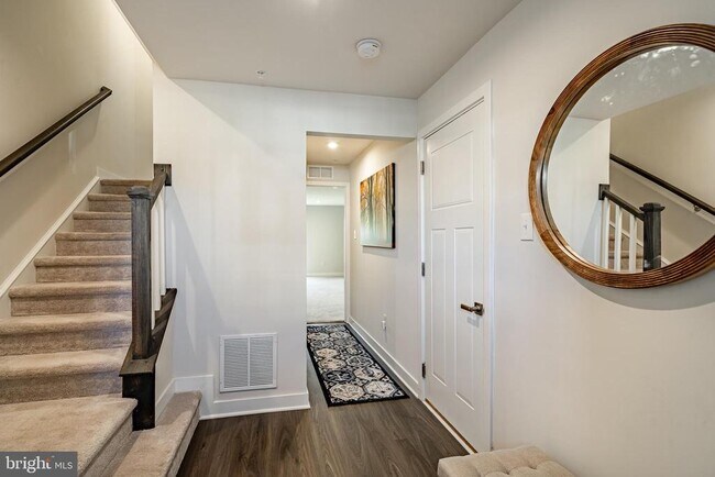 Photo - 74 Glory Maple Ln