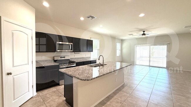 Photo - 30827 W Flower St