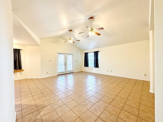 Photo - 123 La Paloma Dr