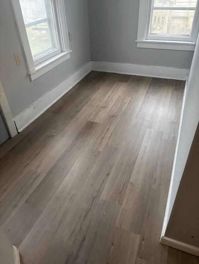 Photo - 623 W Main St Unit 3