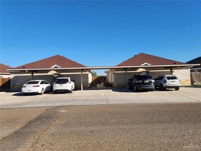 Building Photo - 1217 W Garfield Ave Unit 4