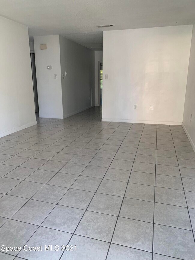 Photo - 741 Venus Dr