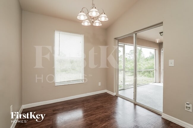 Photo - 3208 9th St W