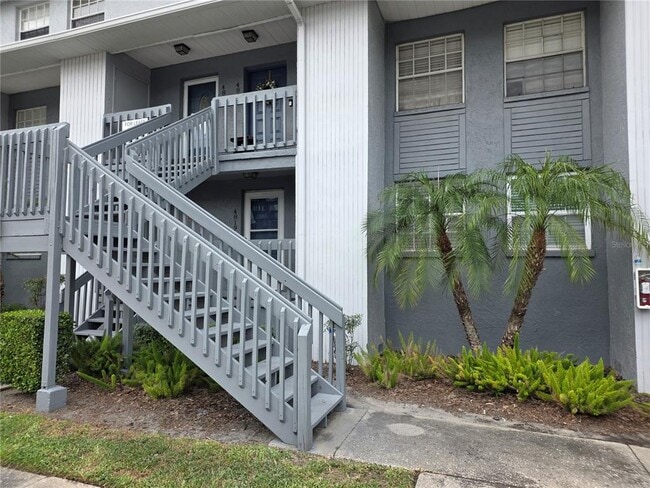 Building Photo - 4823 W McElroy Ave Unit D211