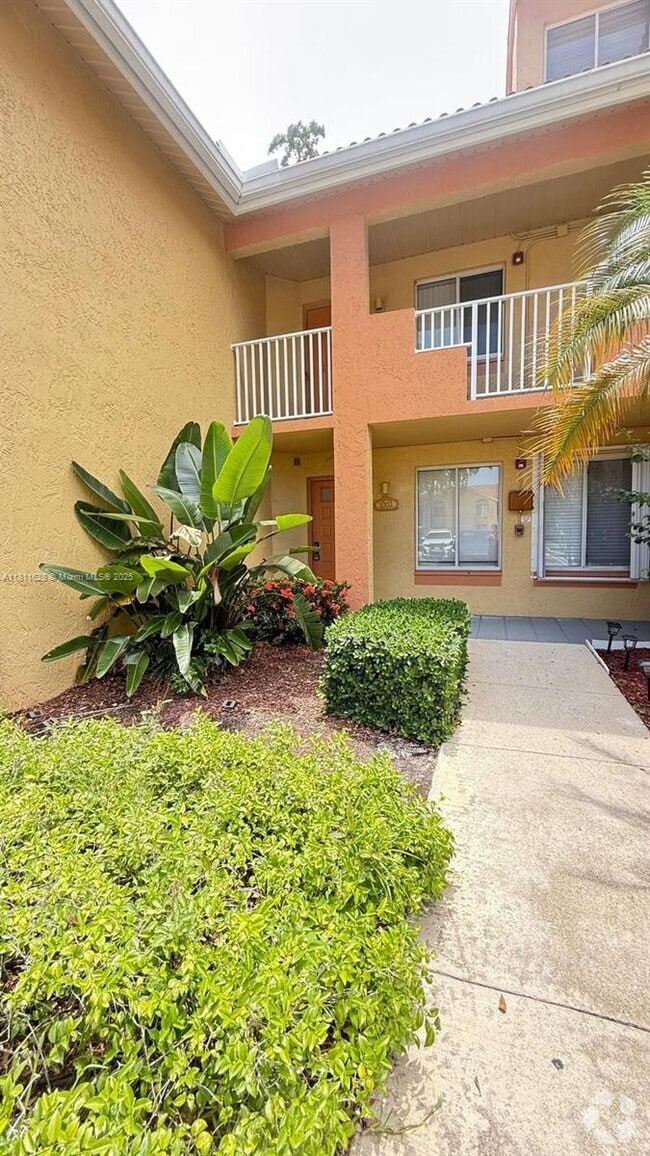 Building Photo - 1002 Coral Club Dr Unit 1002 Rental