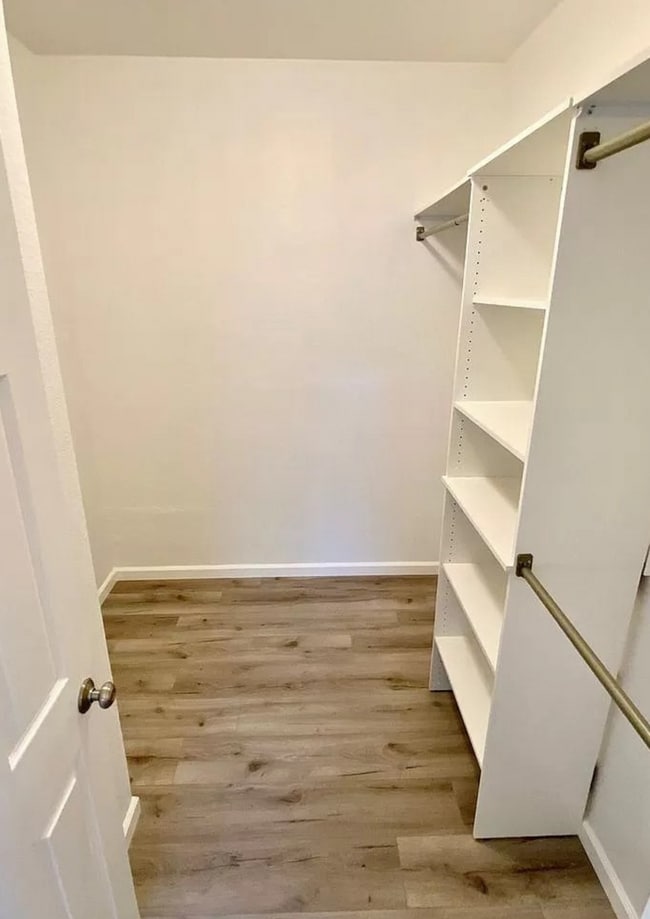 Photo - Fabulous Canyon Meadows Condo - Move-In Re...