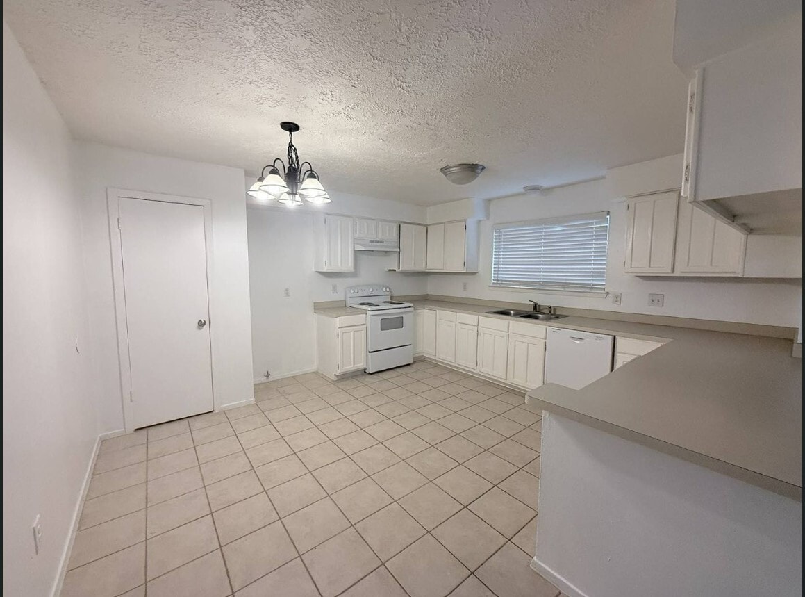 Photo - 3610 Timber Rock Ct